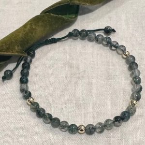 Small green beads adjustable bacelet