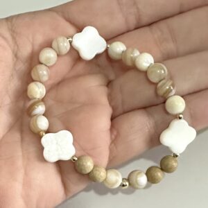 Four leaf clover bracelet